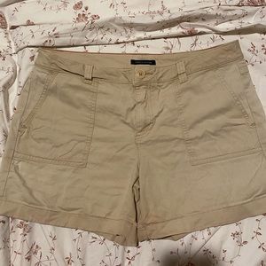 Tommy Hilfiger khaki shorts